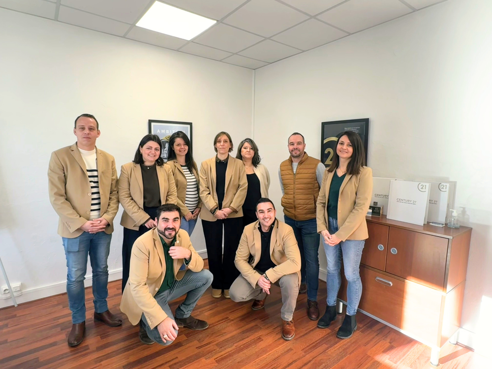 l'équipe de l'agence Girault Immobilier