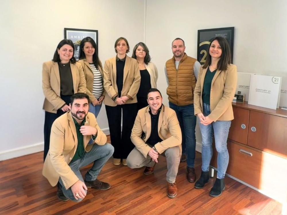 l'équipe de l'agence Girault Immobilier