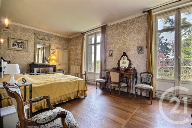 Afficher la photo en grand maison à vendre - 15 pièces - 320.0 m2 - BLOIS - 41 - CENTRE - Century 21 Girault Immobilier