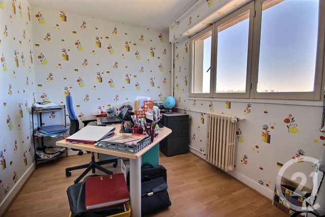 appartement à vendre - 4 pièces - 84.7 m2 - BLOIS - 41 - CENTRE - Century 21 Girault Immobilier appartement à vendre - 4 pièces - 84.7 m2 - BLOIS - 41 - CENTRE - Century 21 Girault Immobilier