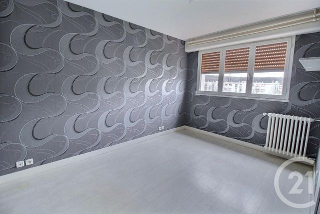 Afficher la photo en grand Appartement F4 à vendre - 4 pièces - 79.09 m2 - BLOIS - 41 - CENTRE - Century 21 Girault Immobilier