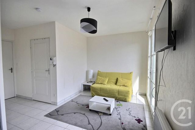Appartement F1 à louer - 1 pièce - 22.14 m2 - BLOIS - 41 - CENTRE - Century 21 Girault Immobilier Appartement F1 à louer - 1 pièce - 22.14 m2 - BLOIS - 41 - CENTRE - Century 21 Girault Immobilier