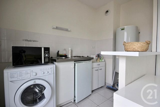 Appartement F1 à louer - 1 pièce - 22.14 m2 - BLOIS - 41 - CENTRE - Century 21 Girault Immobilier Appartement F1 à louer - 1 pièce - 22.14 m2 - BLOIS - 41 - CENTRE - Century 21 Girault Immobilier