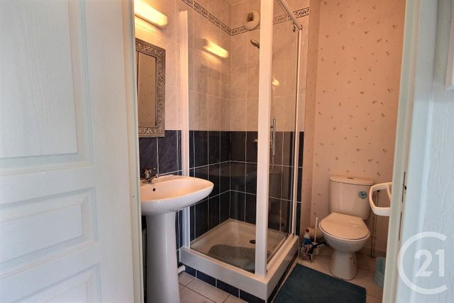 Appartement F1 à louer - 1 pièce - 22.14 m2 - BLOIS - 41 - CENTRE - Century 21 Girault Immobilier Appartement F1 à louer - 1 pièce - 22.14 m2 - BLOIS - 41 - CENTRE - Century 21 Girault Immobilier