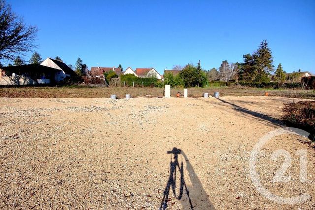 Afficher la photo en grand terrain à vendre - 829.0 m2 - CELLETTES - 41 - CENTRE - Century 21 Girault Immobilier