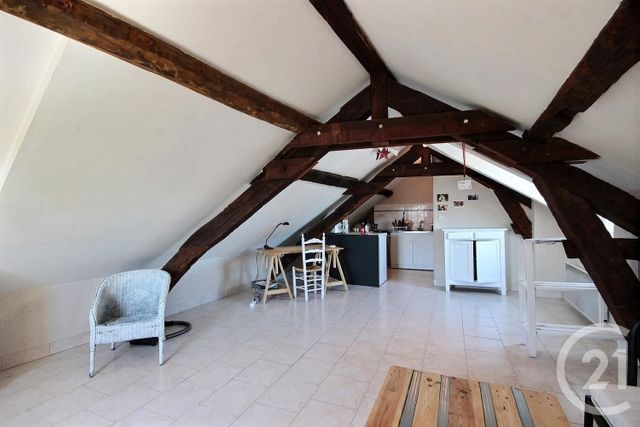 Appartement F1 à louer - 1 pièce - 22.0 m2 - BLOIS - 41 - CENTRE - Century 21 Girault Immobilier