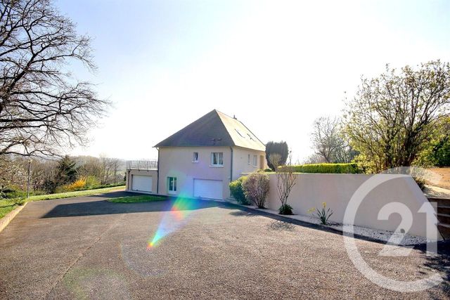 Afficher la photo en grand maison à vendre - 9 pièces - 241.0 m2 - VEUZAIN SUR LOIRE - 41 - CENTRE - Century 21 Girault Immobilier