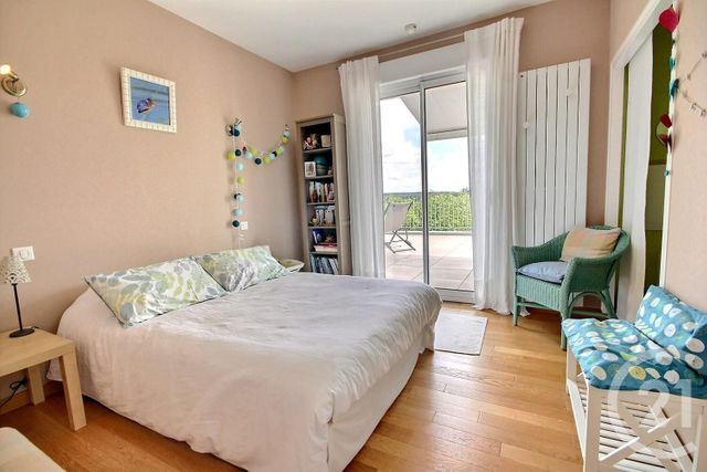 Afficher la photo en grand maison à vendre - 9 pièces - 241.0 m2 - VEUZAIN SUR LOIRE - 41 - CENTRE - Century 21 Girault Immobilier