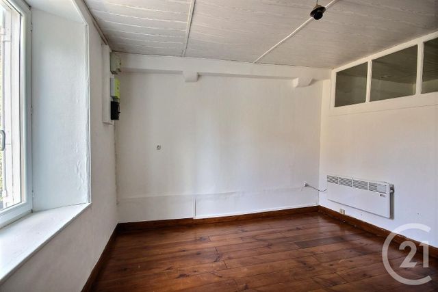 Afficher la photo en grand Appartement F2 à louer - 2 pièces - 49.0 m2 - MER - 41 - CENTRE - Century 21 Girault Immobilier
