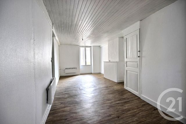 Afficher la photo en grand Appartement F2 à louer - 2 pièces - 49.0 m2 - MER - 41 - CENTRE - Century 21 Girault Immobilier