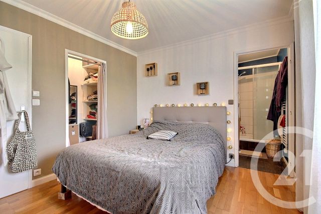 Appartement F4 à vendre - 4 pièces - 94.0 m2 - BLOIS - 41 - CENTRE - Century 21 Girault Immobilier