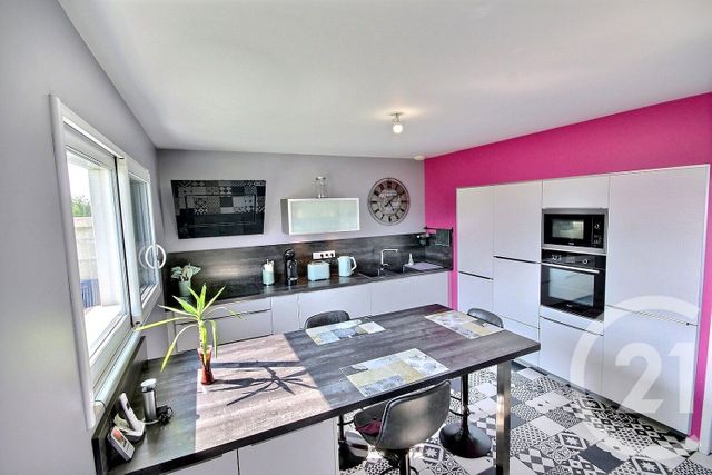 maison à vendre - 4 pièces - 139.0 m2 - ST CLAUDE DE DIRAY - 41 - CENTRE - Century 21 Girault Immobilier