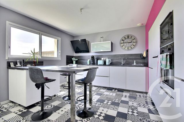 maison à vendre - 4 pièces - 139.0 m2 - ST CLAUDE DE DIRAY - 41 - CENTRE - Century 21 Girault Immobilier