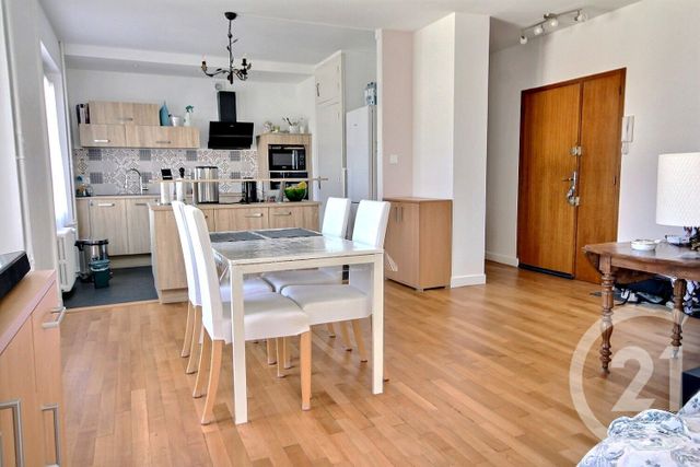 Appartement F3 à vendre - 3 pièces - 50.0 m2 - BLOIS - 41 - CENTRE - Century 21 Girault Immobilier