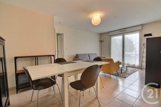 Appartement F2 à louer - 2 pièces - 45.11 m2 - LA CHAUSSEE ST VICTOR - 41 - CENTRE - Century 21 Girault Immobilier