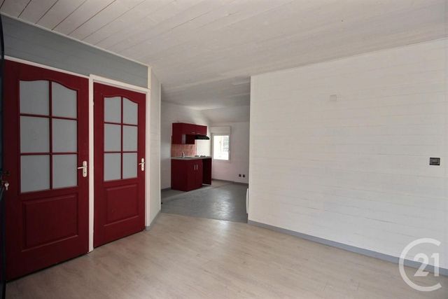 Appartement T3 à louer - 3 pièces - 68.43 m2 - MER - 41 - CENTRE - Century 21 Girault Immobilier