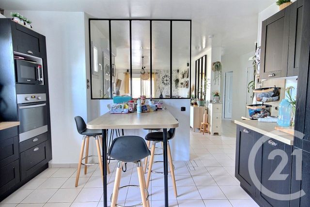 maison à vendre - 7 pièces - 201.0 m2 - VILLEBAROU - 41 - CENTRE - Century 21 Girault Immobilier