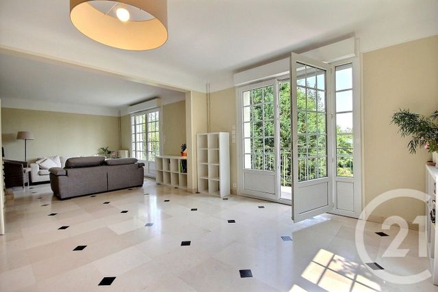 maison à vendre - 7 pièces - 240.0 m2 - LA CHAUSSEE ST VICTOR - 41 - CENTRE - Century 21 Girault Immobilier