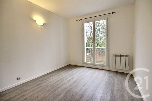 Appartement F3 à vendre - 3 pièces - 67.0 m2 - LA CHAUSSEE ST VICTOR - 41 - CENTRE - Century 21 Girault Immobilier