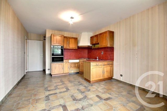 Appartement F3 à vendre - 3 pièces - 103.0 m2 - BLOIS - 41 - CENTRE - Century 21 Girault Immobilier