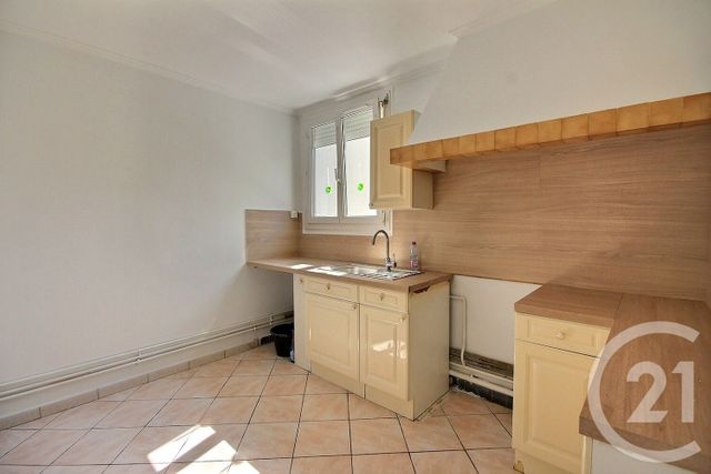 maison à louer - 4 pièces - 85.0 m2 - MER - 41 - CENTRE - Century 21 Girault Immobilier