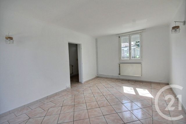 maison à louer - 4 pièces - 85.0 m2 - MER - 41 - CENTRE - Century 21 Girault Immobilier