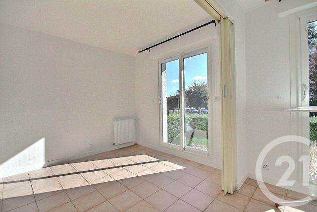 Appartement F2 bis à louer - 3 pièces - 57.24 m2 - LA CHAUSSEE ST VICTOR - 41 - CENTRE - Century 21 Girault Immobilier