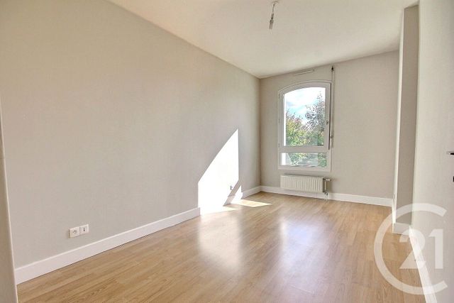 Appartement F3 à vendre - 3 pièces - 76.34 m2 - BLOIS - 41 - CENTRE - Century 21 Girault Immobilier