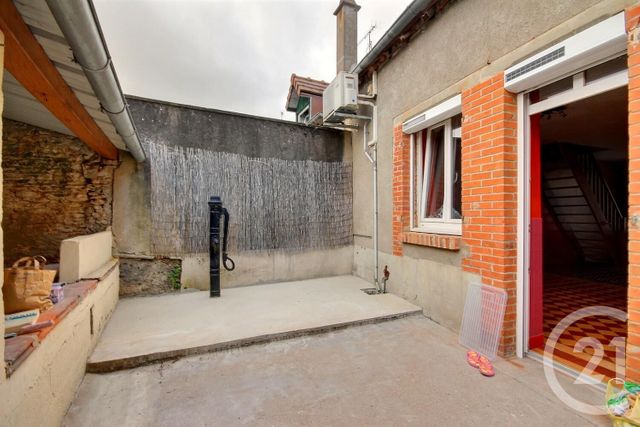 maison à louer - 6 pièces - 118.64 m2 - CONTRES - 41 - CENTRE - Century 21 Girault Immobilier