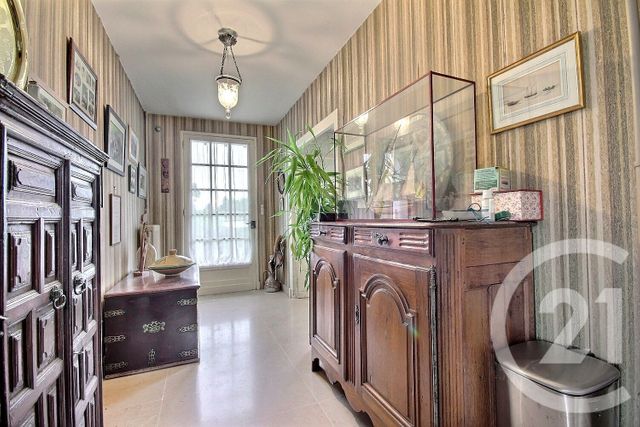 maison à vendre - 9 pièces - 184.0 m2 - LA CHAUSSEE ST VICTOR - 41 - CENTRE - Century 21 Girault Immobilier