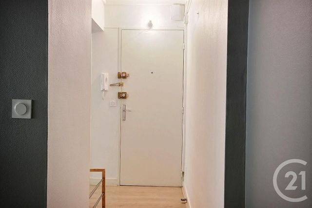 Afficher la photo en grand Appartement F3 à louer - 3 pièces - 58.0 m2 - BLOIS - 41 - CENTRE - Century 21 Girault Immobilier