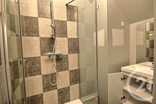 maison à louer - 4 pièces - 138.0 m2 - LA CHAPELLE ST MARTIN EN PLAINE - 41 - CENTRE - Century 21 Girault Immobilier