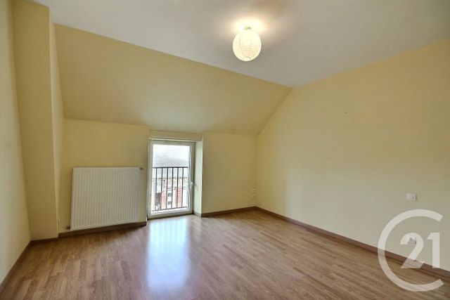 maison à louer - 4 pièces - 138.0 m2 - LA CHAPELLE ST MARTIN EN PLAINE - 41 - CENTRE - Century 21 Girault Immobilier