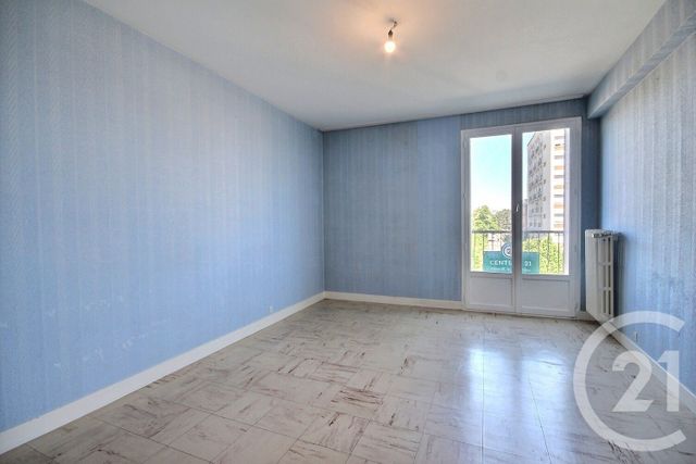 Appartement T4 à louer - 4 pièces - 77.29 m2 - BLOIS - 41 - CENTRE - Century 21 Girault Immobilier