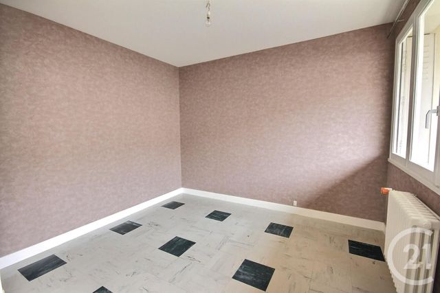 Appartement T4 à louer - 4 pièces - 77.29 m2 - BLOIS - 41 - CENTRE - Century 21 Girault Immobilier