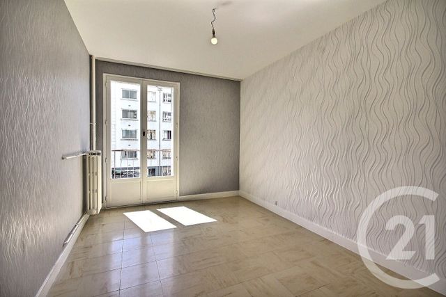 Appartement T4 à louer - 4 pièces - 77.29 m2 - BLOIS - 41 - CENTRE - Century 21 Girault Immobilier