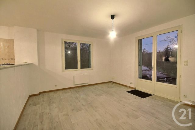 maison à louer - 2 pièces - 48.0 m2 - HUISSEAU SUR COSSON - 41 - CENTRE - Century 21 Girault Immobilier