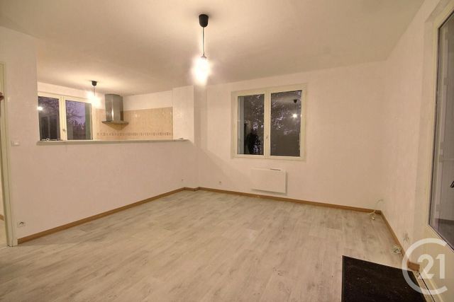 maison à louer - 2 pièces - 48.0 m2 - HUISSEAU SUR COSSON - 41 - CENTRE - Century 21 Girault Immobilier