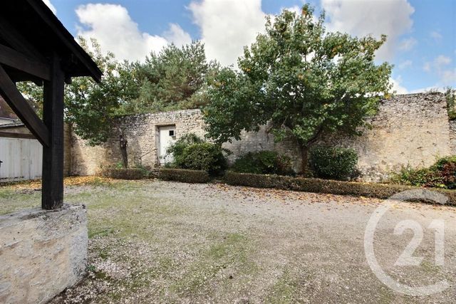 maison à louer - 8 pièces - 176.58 m2 - COUR SUR LOIRE - 41 - CENTRE - Century 21 Girault Immobilier