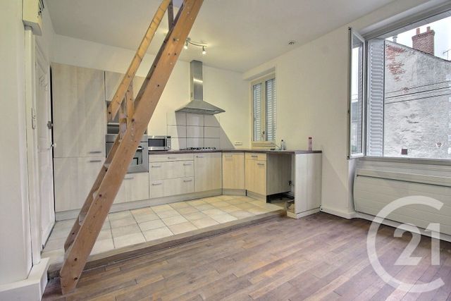 Appartement F1 Bis à louer MER