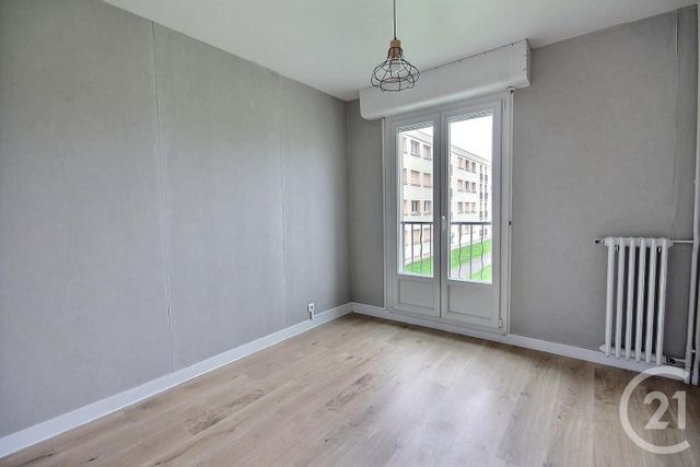 Appartement T4 à louer - 4 pièces - 98.0 m2 - BLOIS - 41 - CENTRE - Century 21 Girault Immobilier