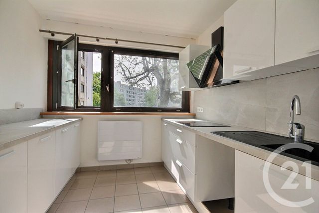 Appartement F2 bis à louer - 2 pièces - 54.0 m2 - LA CHAUSSEE ST VICTOR - 41 - CENTRE - Century 21 Girault Immobilier