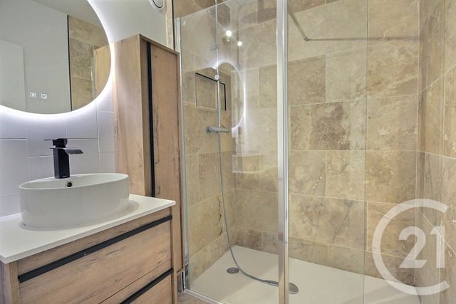 Appartement F2 bis à louer - 2 pièces - 54.0 m2 - LA CHAUSSEE ST VICTOR - 41 - CENTRE - Century 21 Girault Immobilier