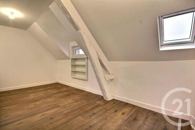 maison à louer - 4 pièces - 110.0 m2 - CHARSONVILLE - 45 - CENTRE - Century 21 Girault Immobilier