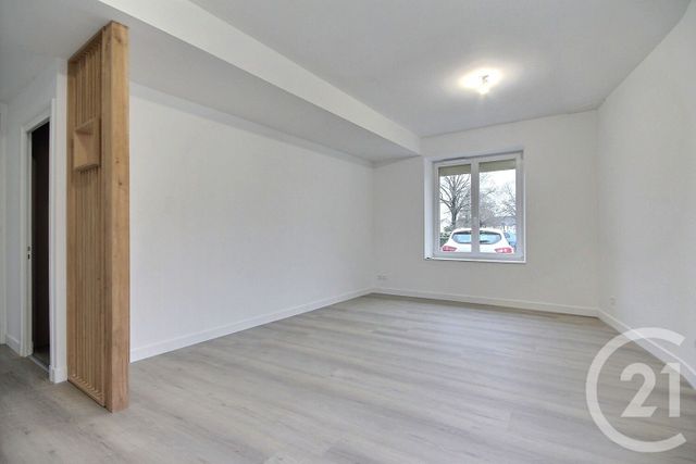 maison à louer - 4 pièces - 110.0 m2 - CHARSONVILLE - 45 - CENTRE - Century 21 Girault Immobilier