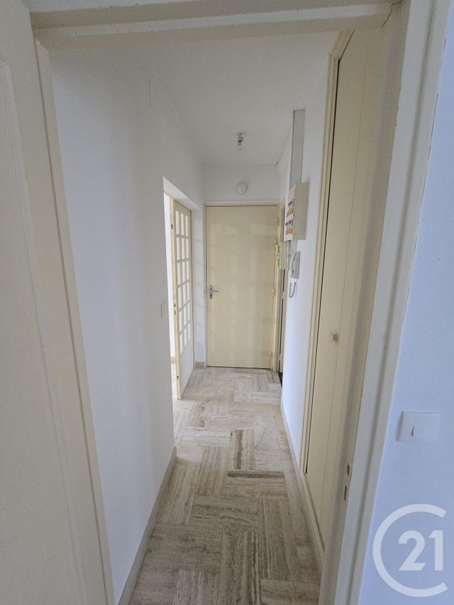 Appartement F3 à louer - 3 pièces - 55.0 m2 - BLOIS - 41 - CENTRE - Century 21 Girault Immobilier