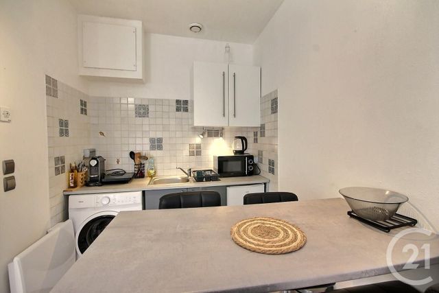 Appartement F1 à louer - 1 pièce - 28.0 m2 - BLOIS - 41 - CENTRE - Century 21 Girault Immobilier