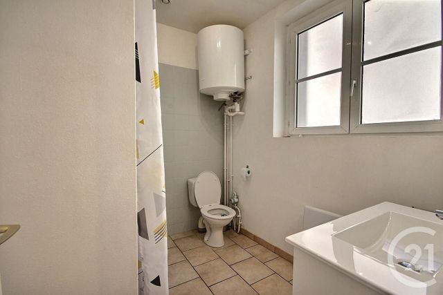 Appartement F1 à louer - 1 pièce - 28.0 m2 - BLOIS - 41 - CENTRE - Century 21 Girault Immobilier