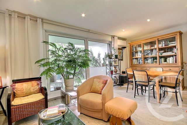 Appartement à vendre - 5 pièces - 99.0 m2 - LA CHAUSSEE ST VICTOR - 41 - CENTRE - Century 21 Girault Immobilier