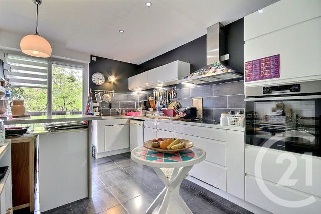 Appartement à vendre - 5 pièces - 99.0 m2 - LA CHAUSSEE ST VICTOR - 41 - CENTRE - Century 21 Girault Immobilier